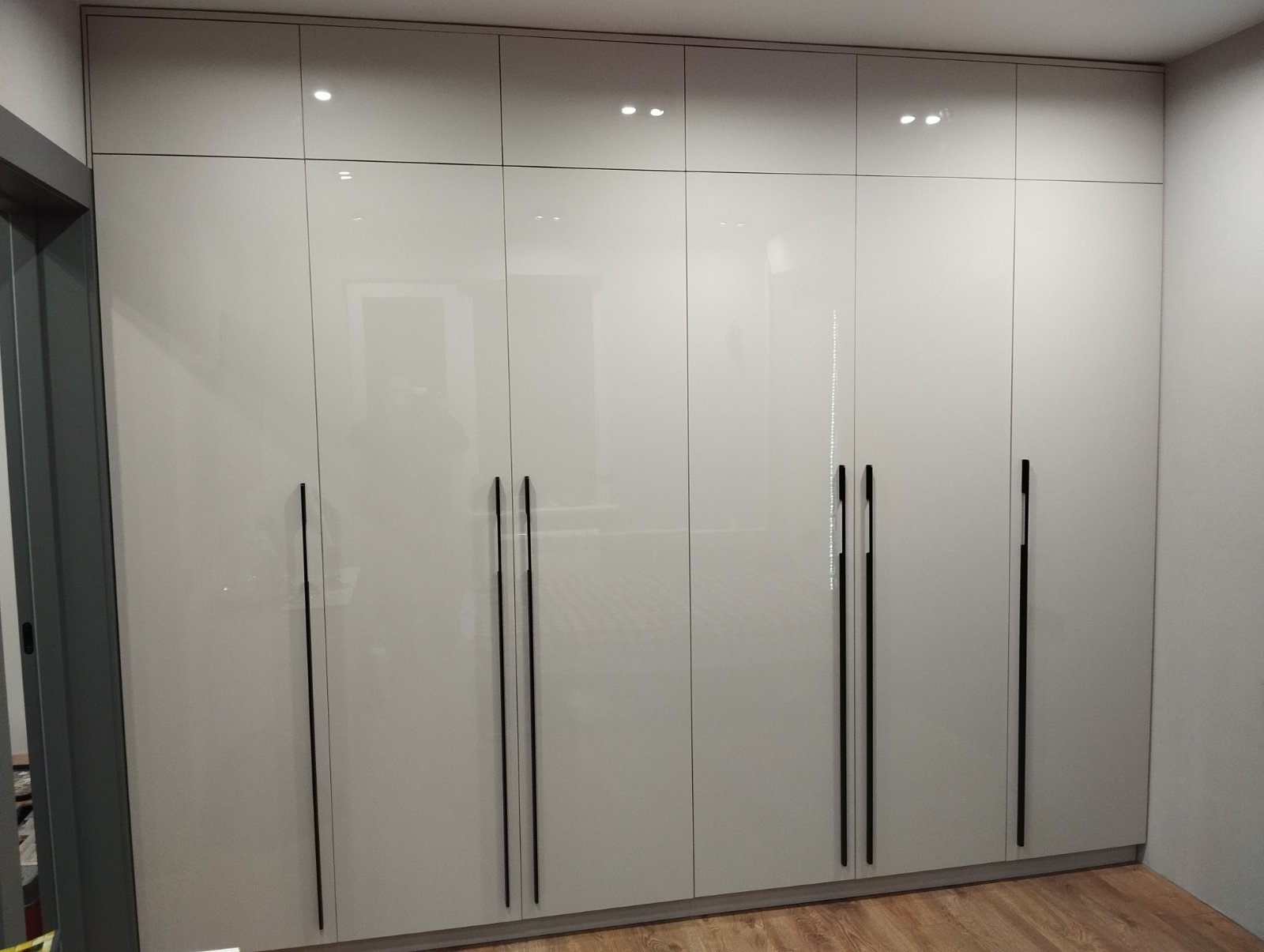 Глянцевій шкаф Кашемир